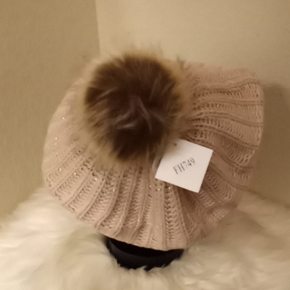 Camel Cable Knit Beret with Faux Fur Pompom